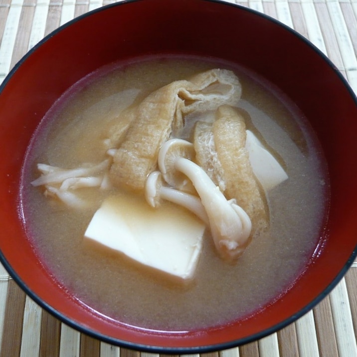 豆腐・揚げ・しめじの味噌汁